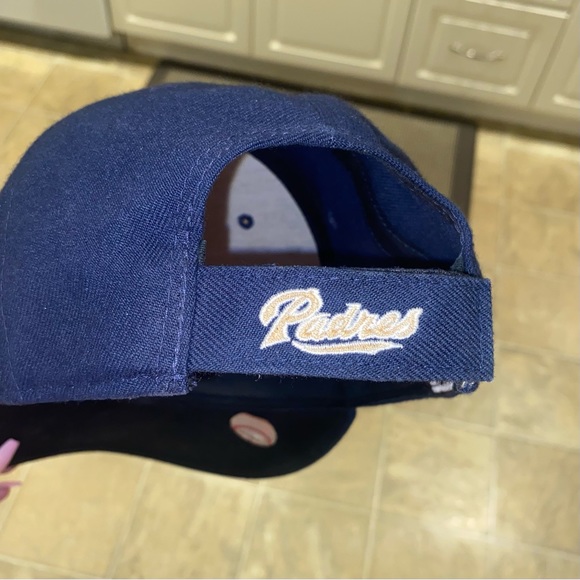 MLB San Diego Padres ‘47 Brand Hat - Picture 9 of 9